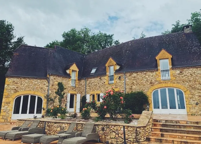 Luxury Chateau W. Pool & Hot Tub In Dordogne * Beynac-et-Cazenac